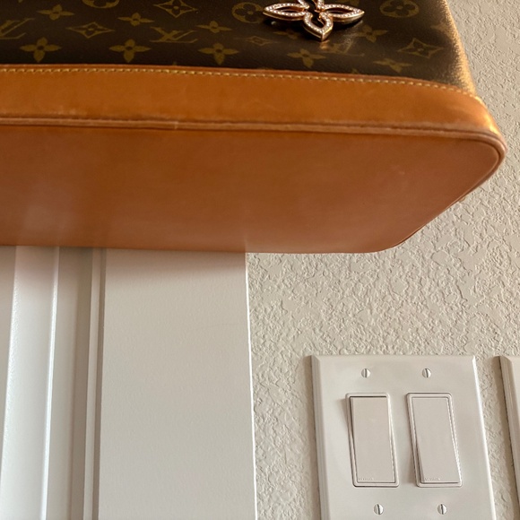 Authentic Louis Vuitton Monogram Alma Hand Bag Purse Crossbody & Charm & Twilly - Picture 15 of 15